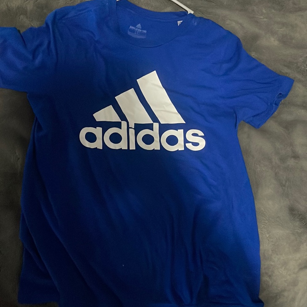 Adidas mens large shirt
